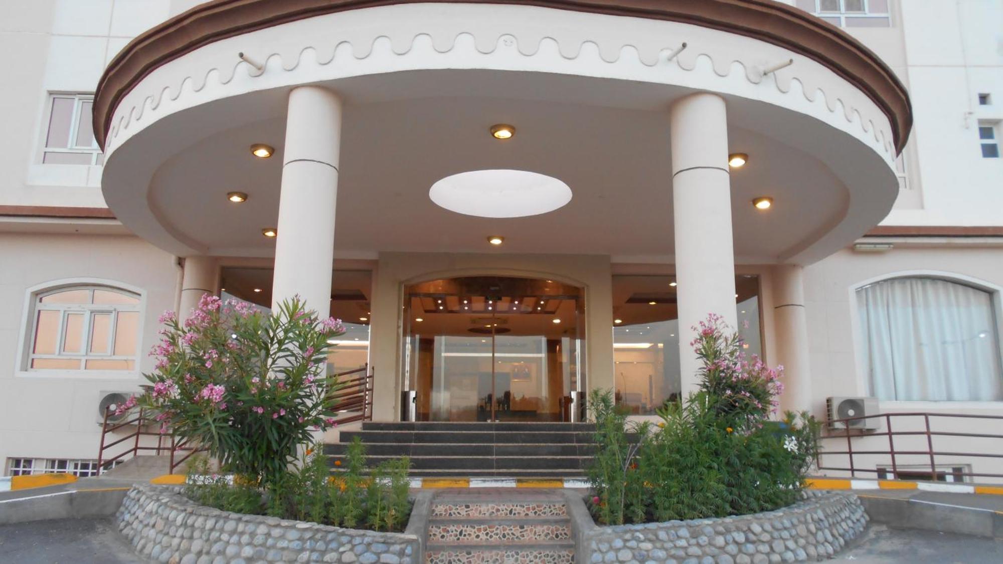 Nizwa Hotel Apartments Eksteriør bilde