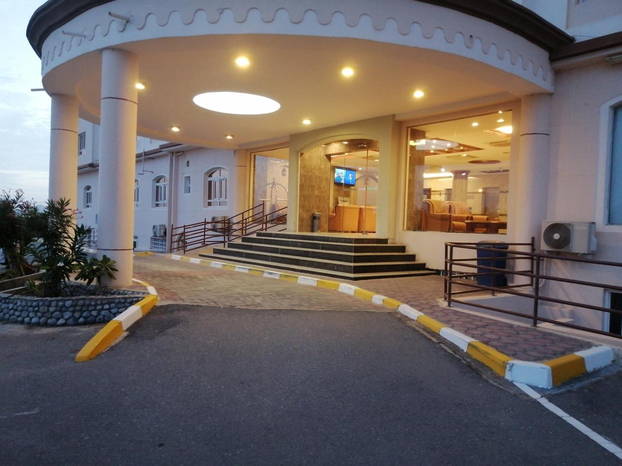 Nizwa Hotel Apartments Eksteriør bilde